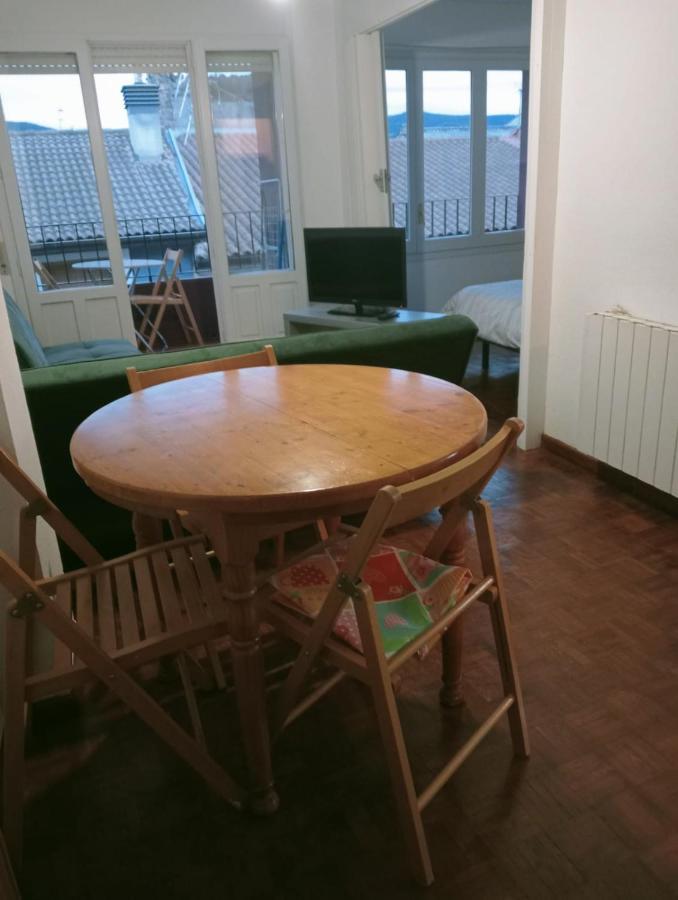 Luminoso, Centrico Y Silencioso Apartamento Jaca Exteriér fotografie
