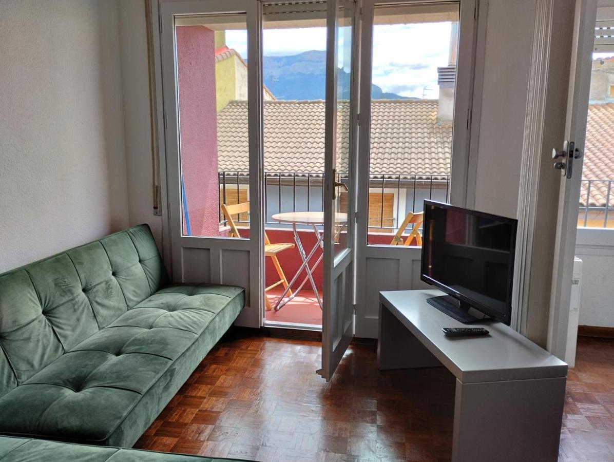 Luminoso, Centrico Y Silencioso Apartamento Jaca Exteriér fotografie